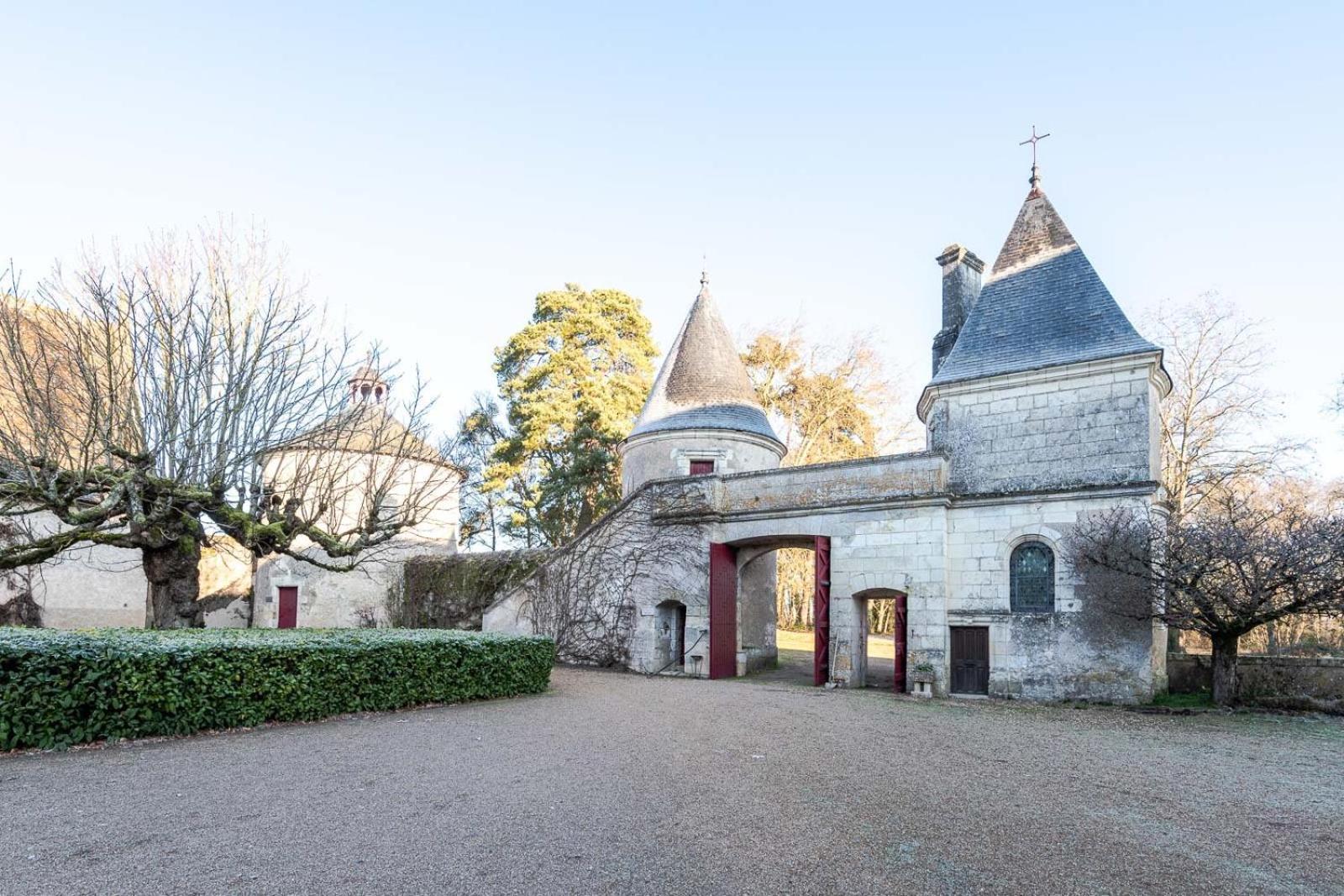 16Th Century Hunting Lodge - Chateau De Nitray Athee-sur-Cher ภายนอก รูปภาพ